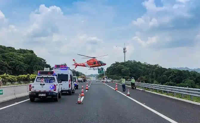 沁源高速公路汽车救援案例